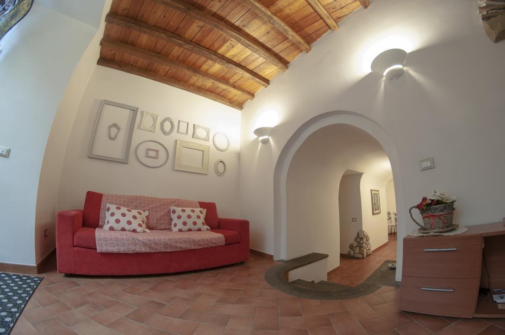 Il Rosciolo Sulla Francigena Apartment Формело Екстериор снимка